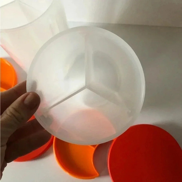 Divided Tupperware Pair  NWOT - Picture 5 of 9